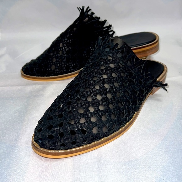 Free People Mirage Black Boho Preppy Leather Woven Slip On Flat Sandal - Picture 4 of 10